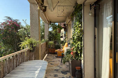 Appartement 4 pièces 240000 €