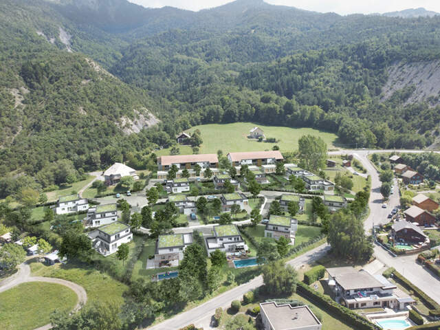 LOTISSEMENT D'EXCEPTION AU BORD DU LAC DE SERRE-PONÇON AU PRE D'EMERAUDE — photo du bien