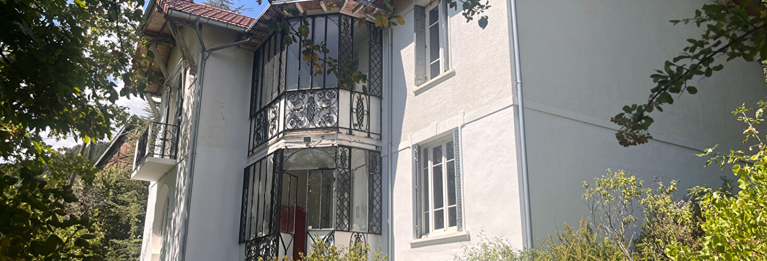 Maison 9 Pièces 197 m² à vendre à Veynes (05400)