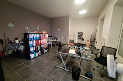 Bureau  589 €