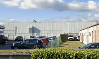 Commerce  1475 m² à louer à Vénissieux (69200)