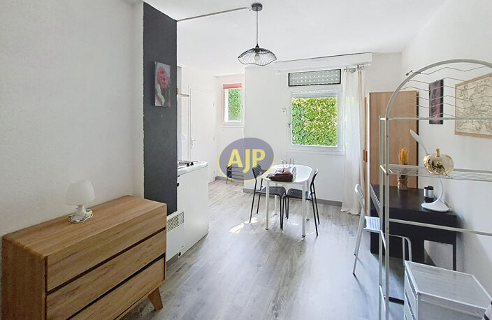 Appartement T1 Chartrons - Dernier étage — photo 4