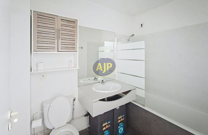 Appartement T1 Chartrons - Dernier étage — photo 5