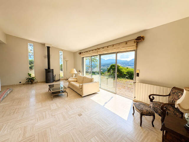 Maison d'architecte - 195m² - Vimines — photo du bien