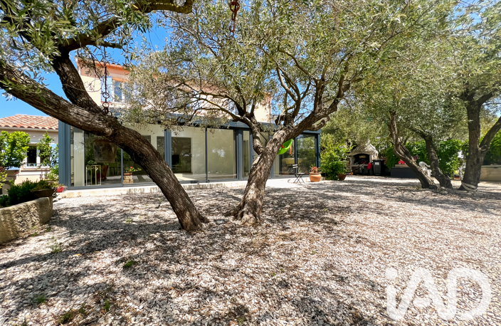 Vente Maison/villa 8 pièces — photo 2