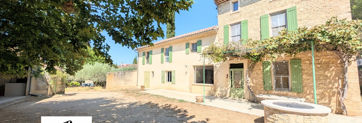 Maison 10 Pièces 300 m² à vendre à Beaumes-de-Venise (84190)