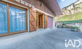 Immeuble  502 m² à vendre à Magland (74300)