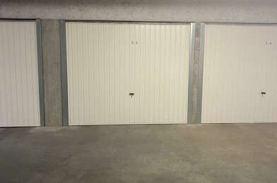 Garage  33000 €
