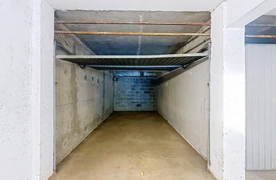Garage à Louer — photo du bien