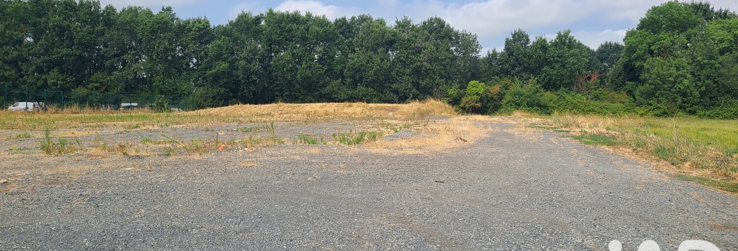 Terrain  4224 m² à vendre à Vernoil-le-Fourrier (49390)