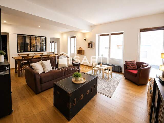 Maison de ville atypique avec beaucoup de charme — photo du bien