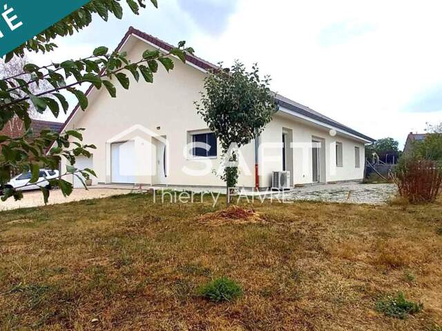 Maison récente plain-pied proche Lons le Saunier — photo du bien