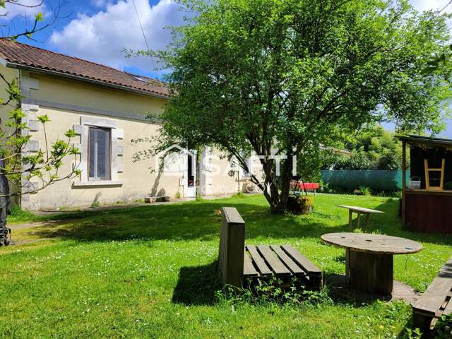 Maison spacieuse proche des commodités — photo du bien