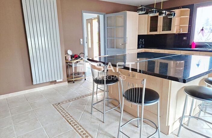 Maison familiale de 5 chambres sur 1500 m2 de terrain arboré et clos — photo 4