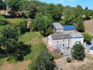 Ensemble immobilier deux habitations et dépendances — photo 2