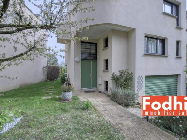 Maison contemporaine de 130 m²- 4 ch- Rooftop de 76 m²- un jardin et un sous sol de 84 m². — photo du bien