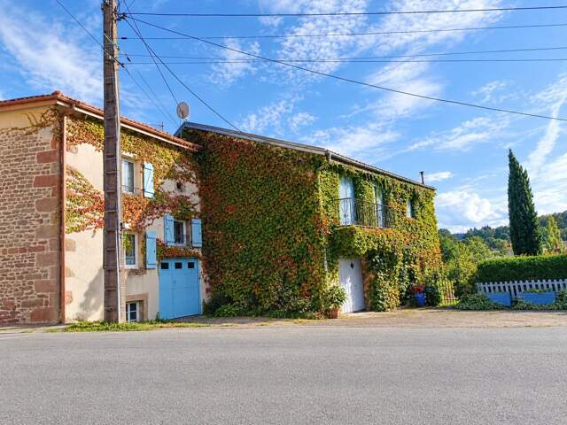 Ancienne ferme rénovée avec 5 à 6 chambres — photo du bien