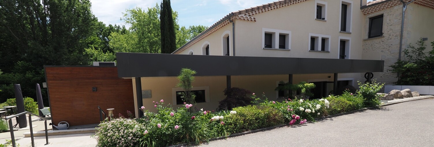 Commerce 31 Pièces 1100 m² à vendre à Dieulefit (26220)