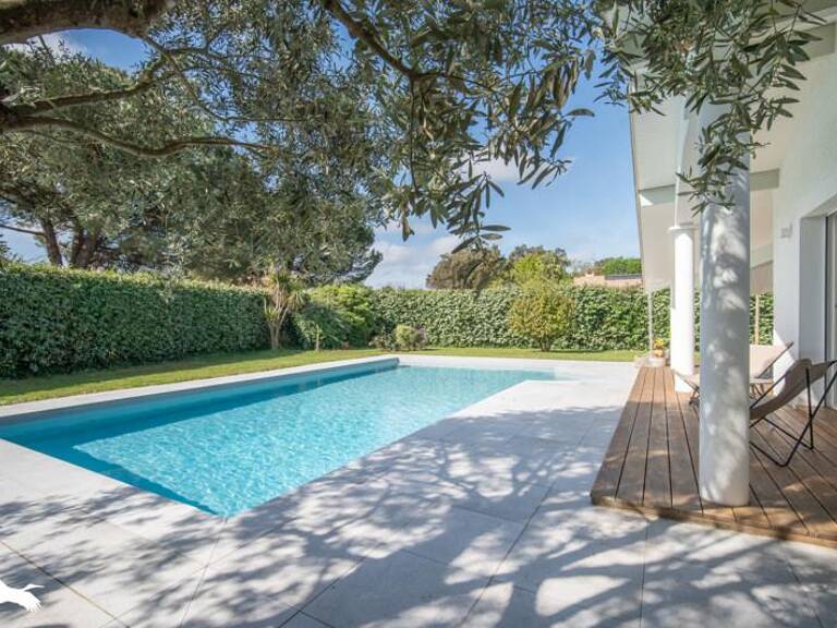 Contemporaine de 5 pièces principales — photo 1