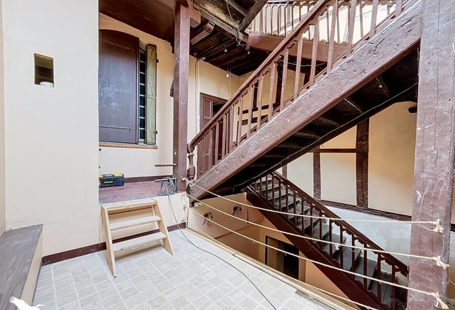 Vente immeuble   Moissac (82200) — photo 1