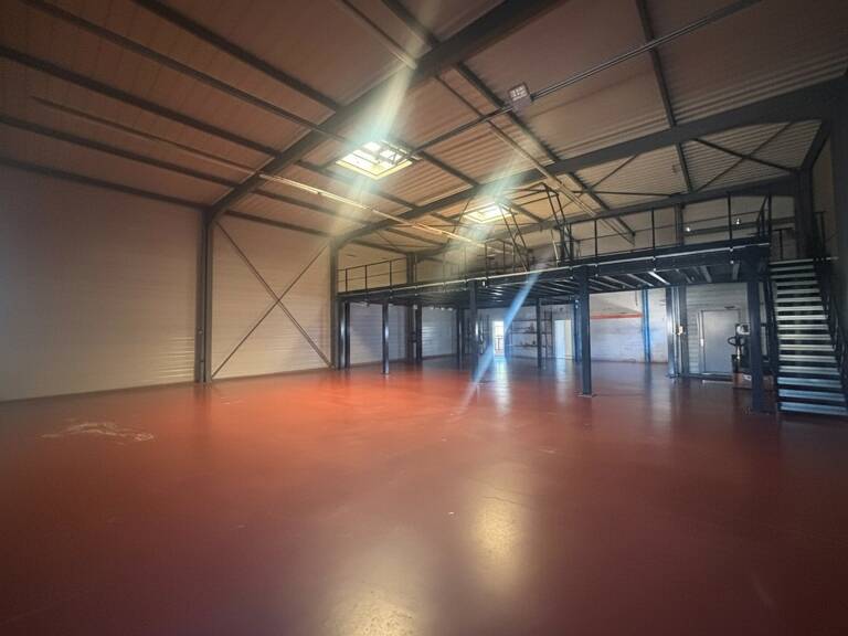 LOCAL D'ACTIVITÉ - 520m² - VILLE-LA-GRAND — photo 1