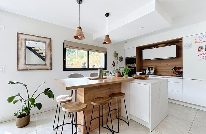 Vente maison 5 pièces 128 m² Bayonne (64100) — photo 2
