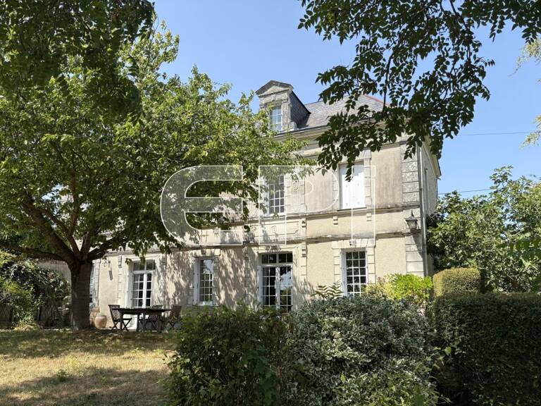 ME1132 8Km Montreuil Bellay Ensemble de 2 Maisons Anciennes, De — photo 1