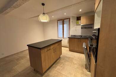 Maison 3 pièces 820 €