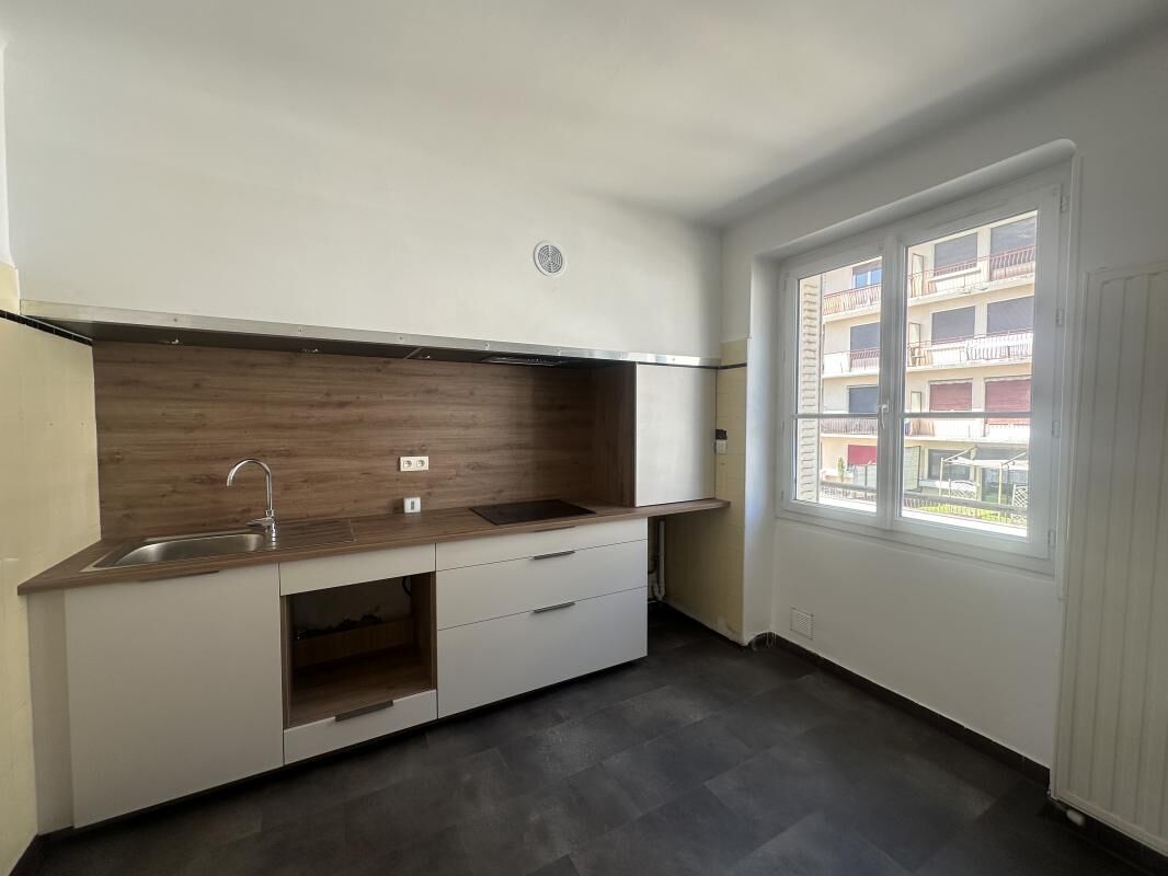 Appartement  T4 à louer Rodez 12000
