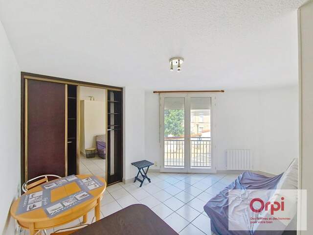 Studio meublé — photo du bien