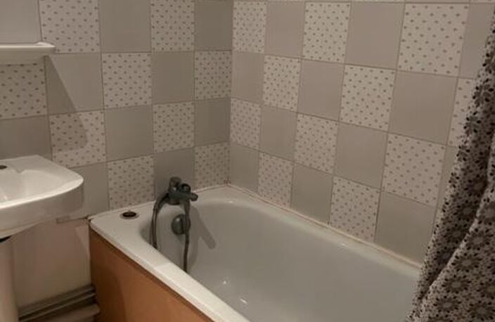 T2 — photo 2