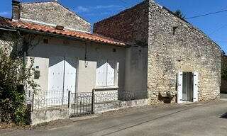 Maison 2 Pièces 56 m² à vendre à Dampierre-sur-Boutonne (17470)
