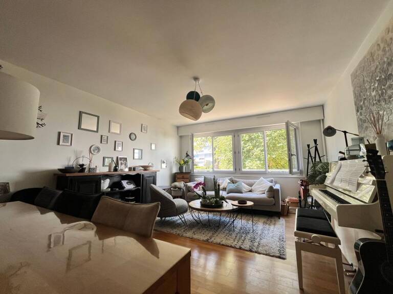 Appartement situé en hyper centre de 104 m² avec cave et garage — photo 1