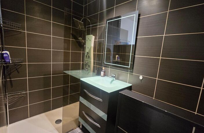 Appartement À Louer — photo 3