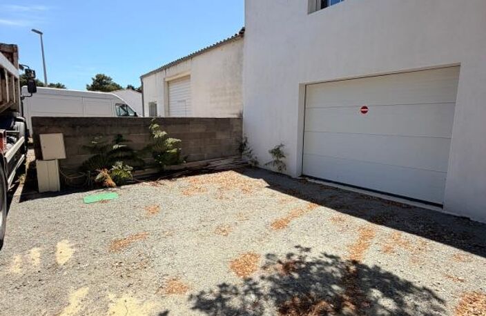 Garage à Louer — photo 3