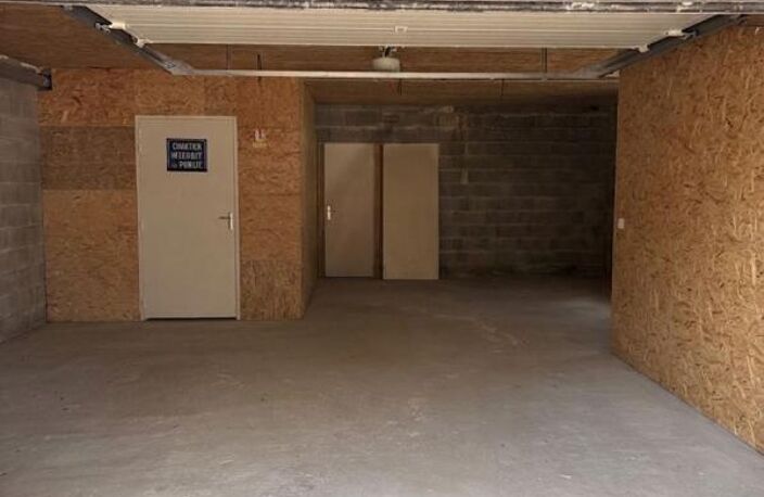 Garage à Louer — photo 4