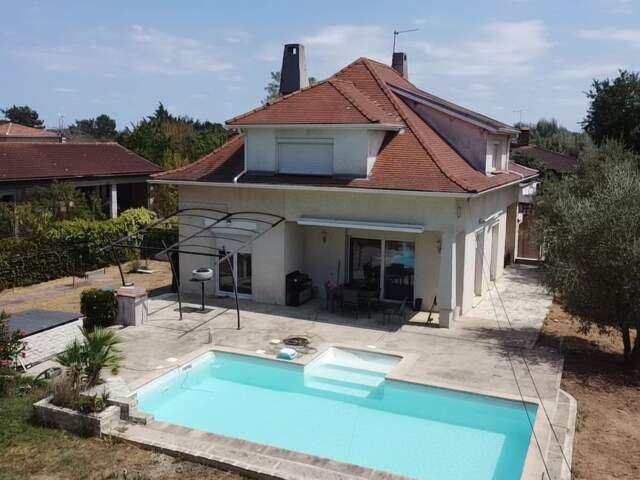 TOURNEFEUILLE, Maison familiale d'environ 160 m², grand terrain, piscine et garage — photo du bien