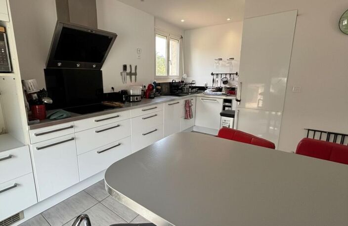 TOURNEFEUILLE, Maison familiale d'environ 160 m², grand terrain, piscine et garage — photo 4