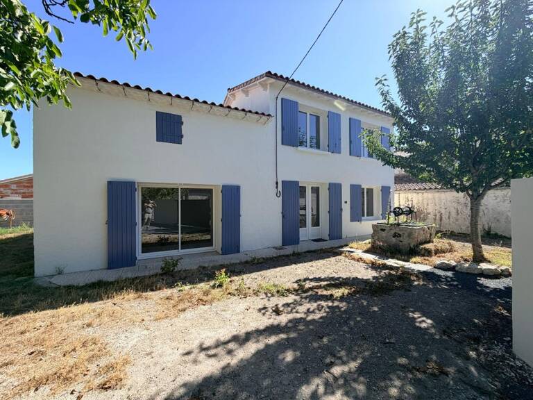 Maison À Vendre 3 chs Centre de ville SEMUSSAC — photo 1