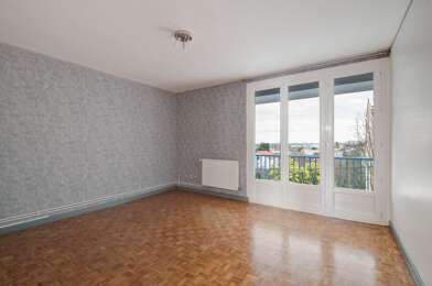 Appartement 3 pièces 754 €