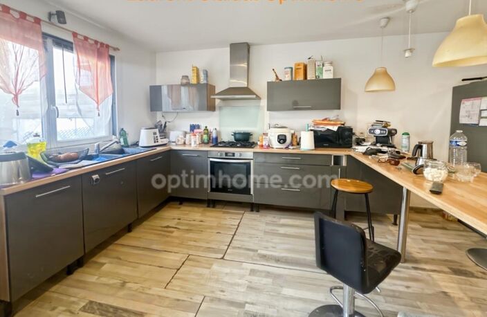 SAINT-QUENTIN – IMMEUBLE DE RAPPORT ENV.191 M² – 3 LOTS – GARAGE – RENTABILITÉ ATTRACTIVE — photo 2