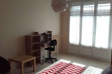 Appartement 1 pièces 450 €