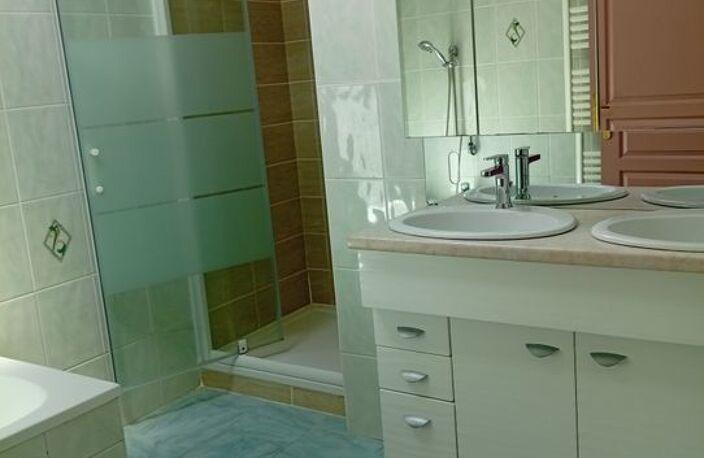 Maison de 145m2 à louer sur Chessy — photo 4
