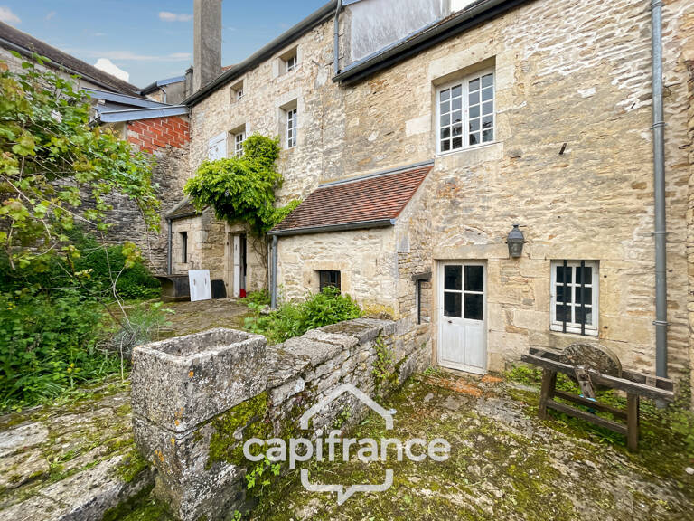 Élégante maison de famille de 253 m², charme et authenticité — photo 1