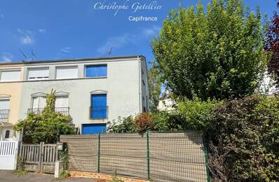 Villepreux – Quartier de la Haie Bergerie – Maison familiale de 85 m² avec jardin, garage et pompe à chaleur — photo du bien
