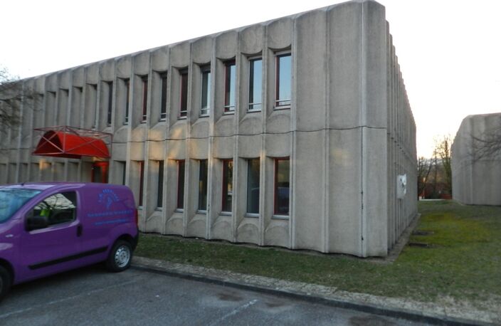 Dpt Isère (38), à louer bureaux  59 m² à MEYLAN — photo 2