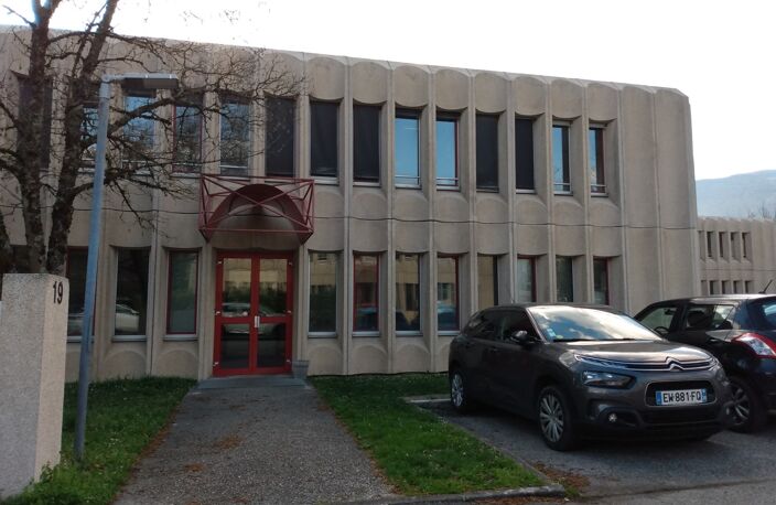 Dpt Isère (38), à louer bureaux  59 m² à MEYLAN — photo 4