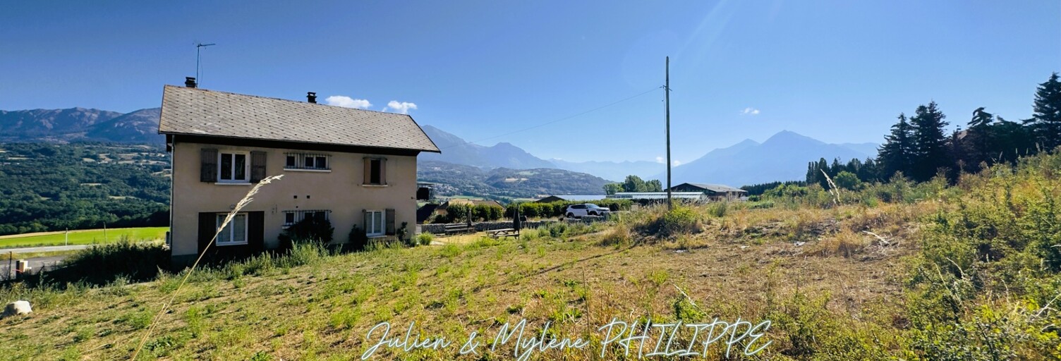 Terrain  674 m² à vendre à Saint-Laurent-du-Cros (05500)