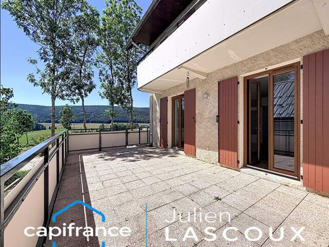 Appartement de Charme avec Terrasse à LANS EN VERCORS — photo du bien