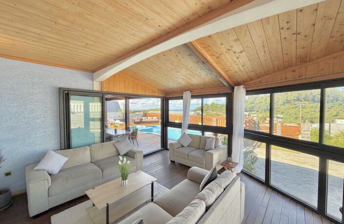 À vendre – Villa T7 avec piscine, jacuzzi et fort potentiel locatif – Petite-Île (97429) — photo 3